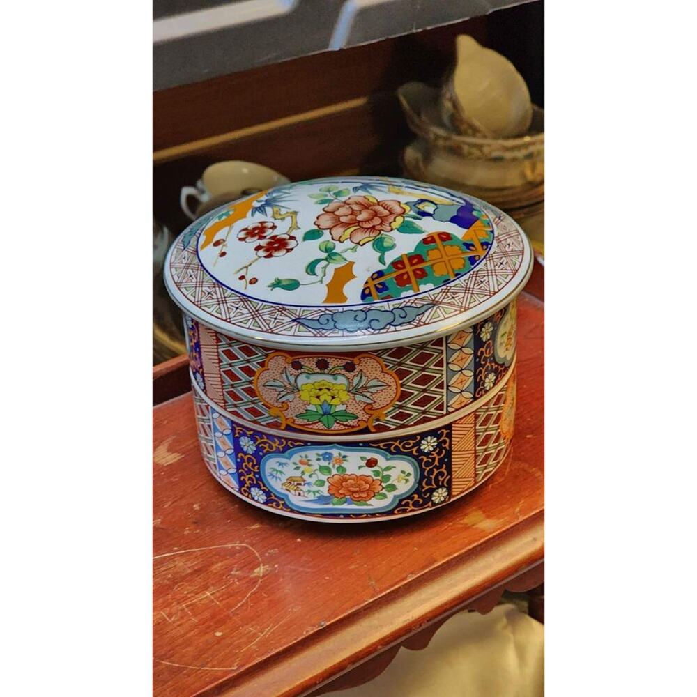 Imari Ware Japanese Porcelain Bowl W/ Lid Trinket Dish- Sakura Miyako, Set of 2